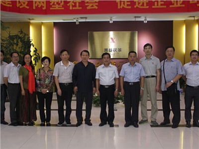 保護 傳承 創(chuàng  )新--文化部非遺司副司長(cháng)王福洲蒞臨公司考察調研